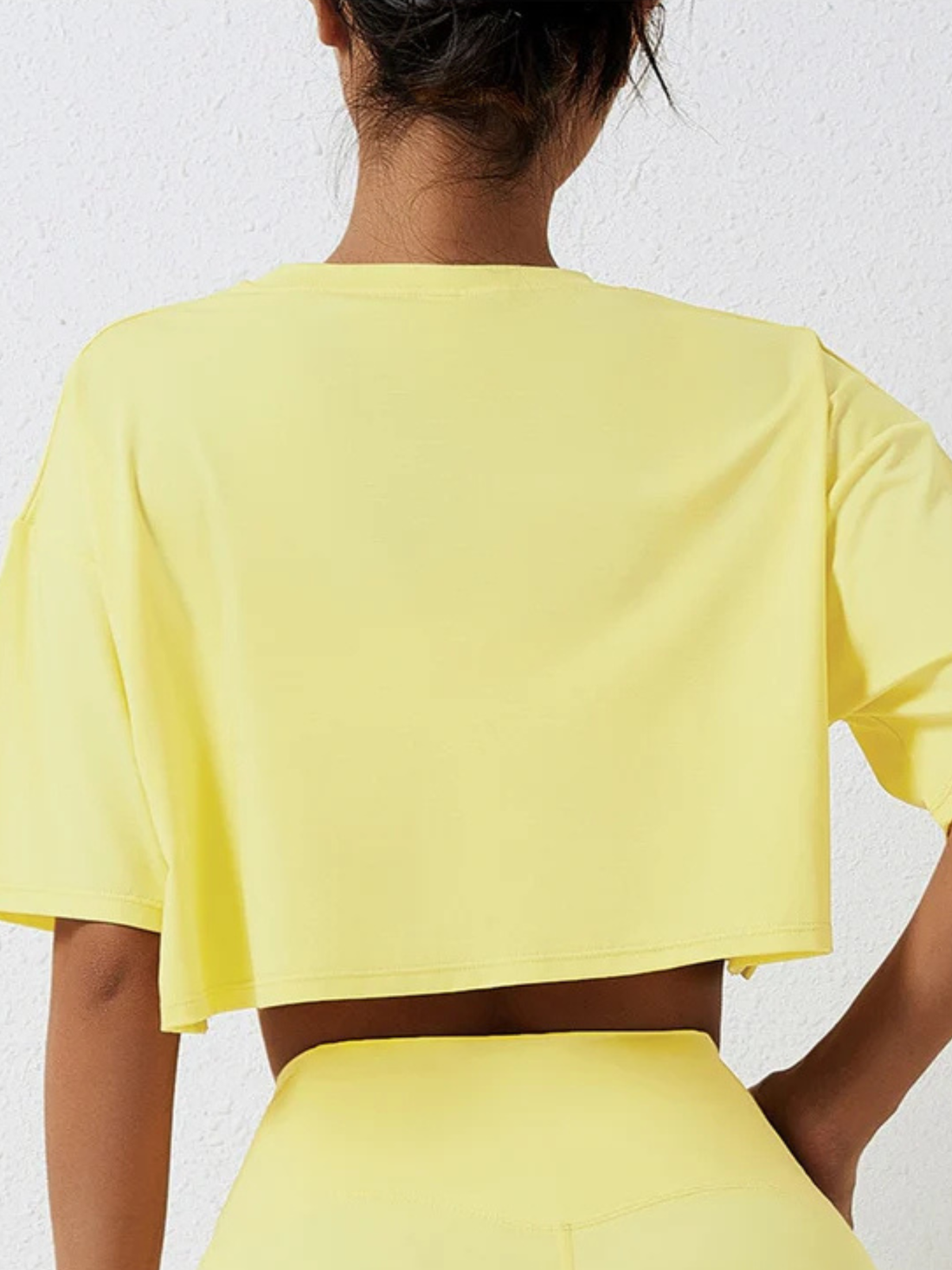Cropped Casual Move