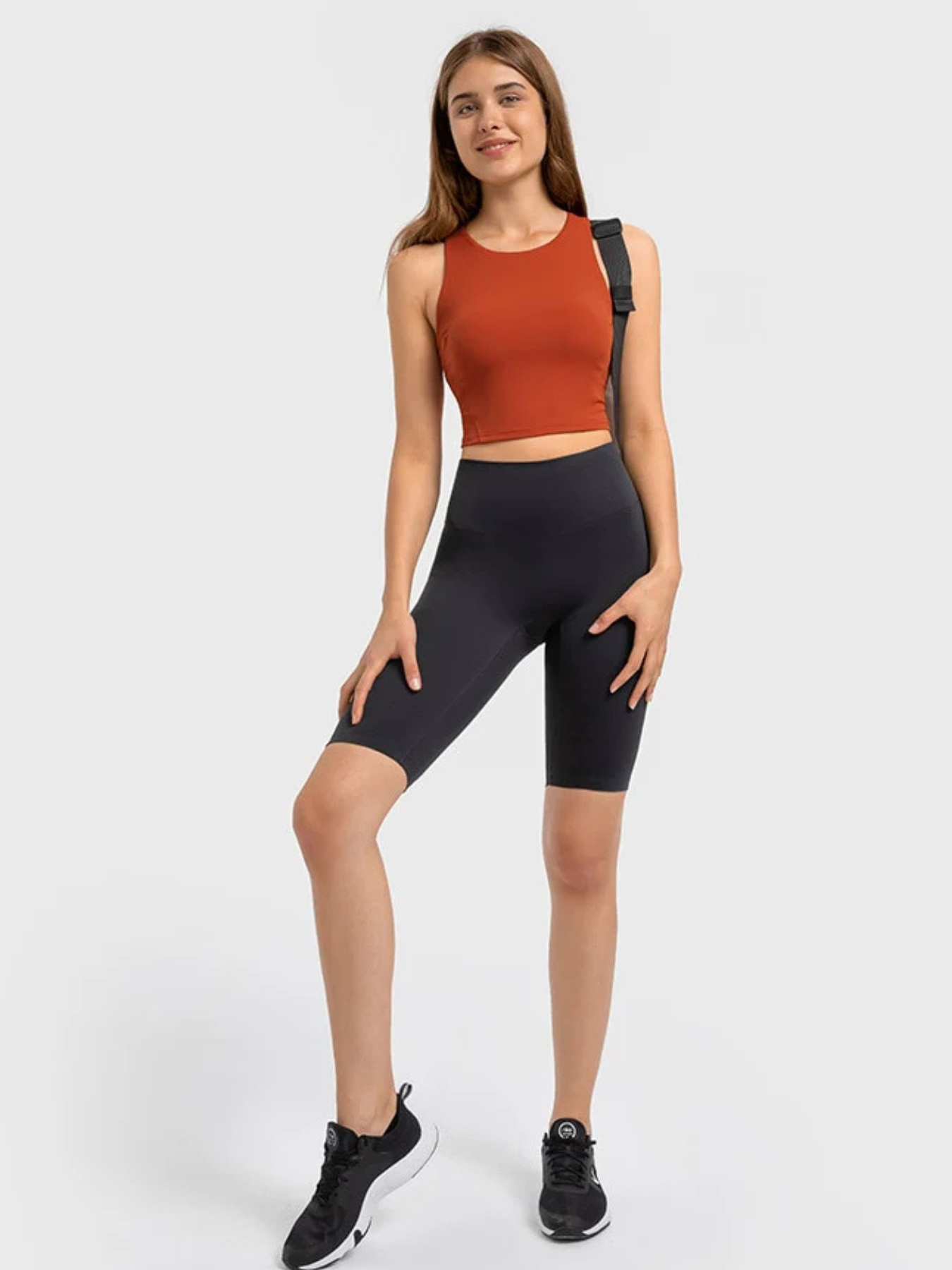 Cropped Stile Move Act