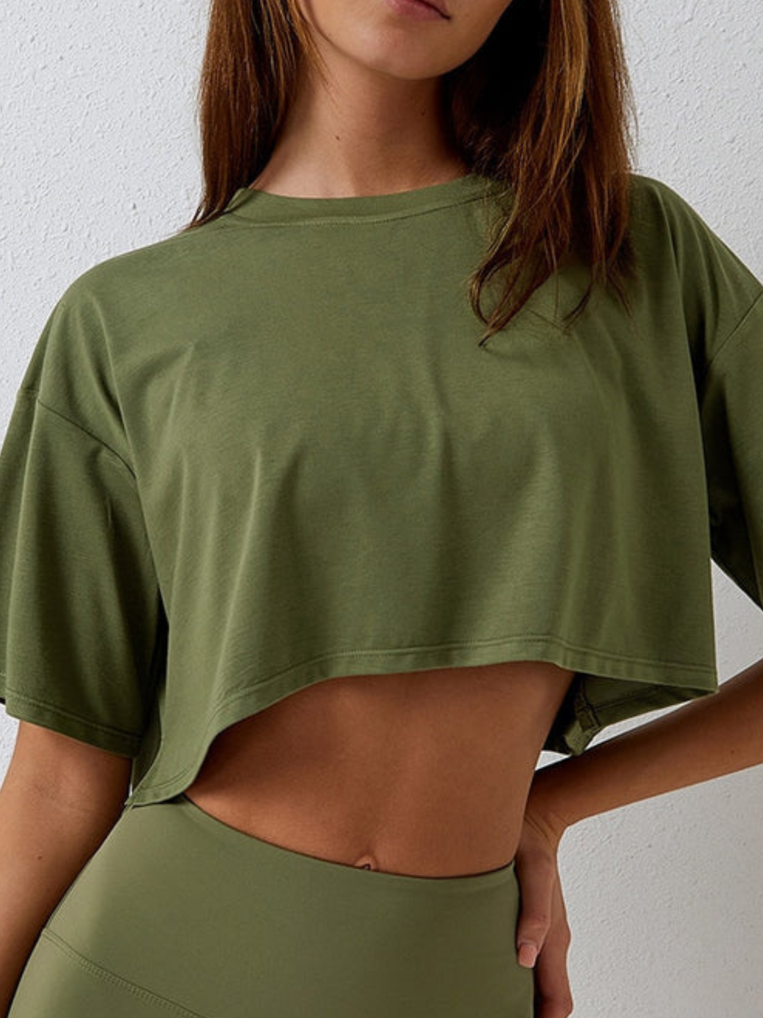 Cropped Casual Move