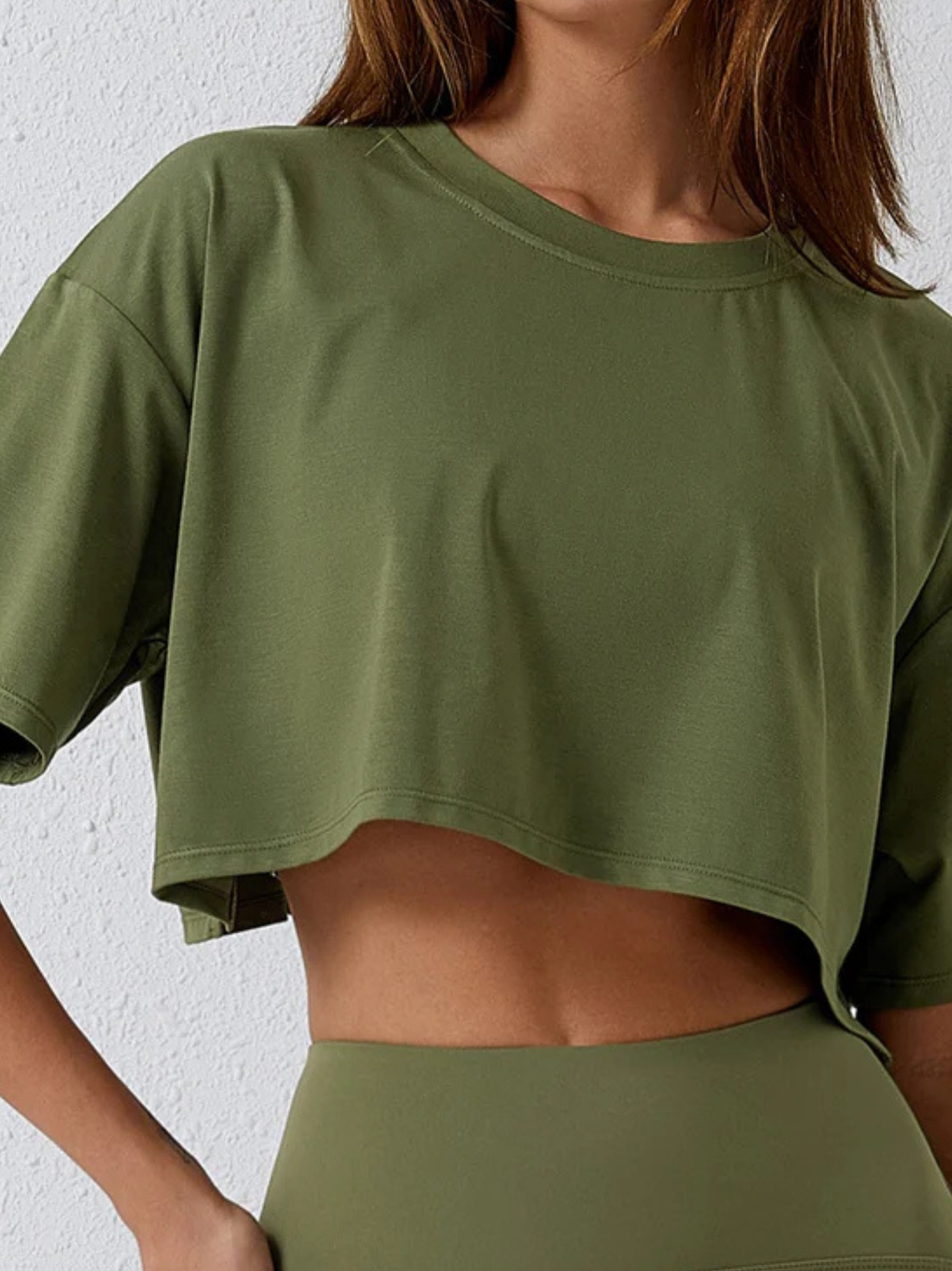 Cropped Casual Move