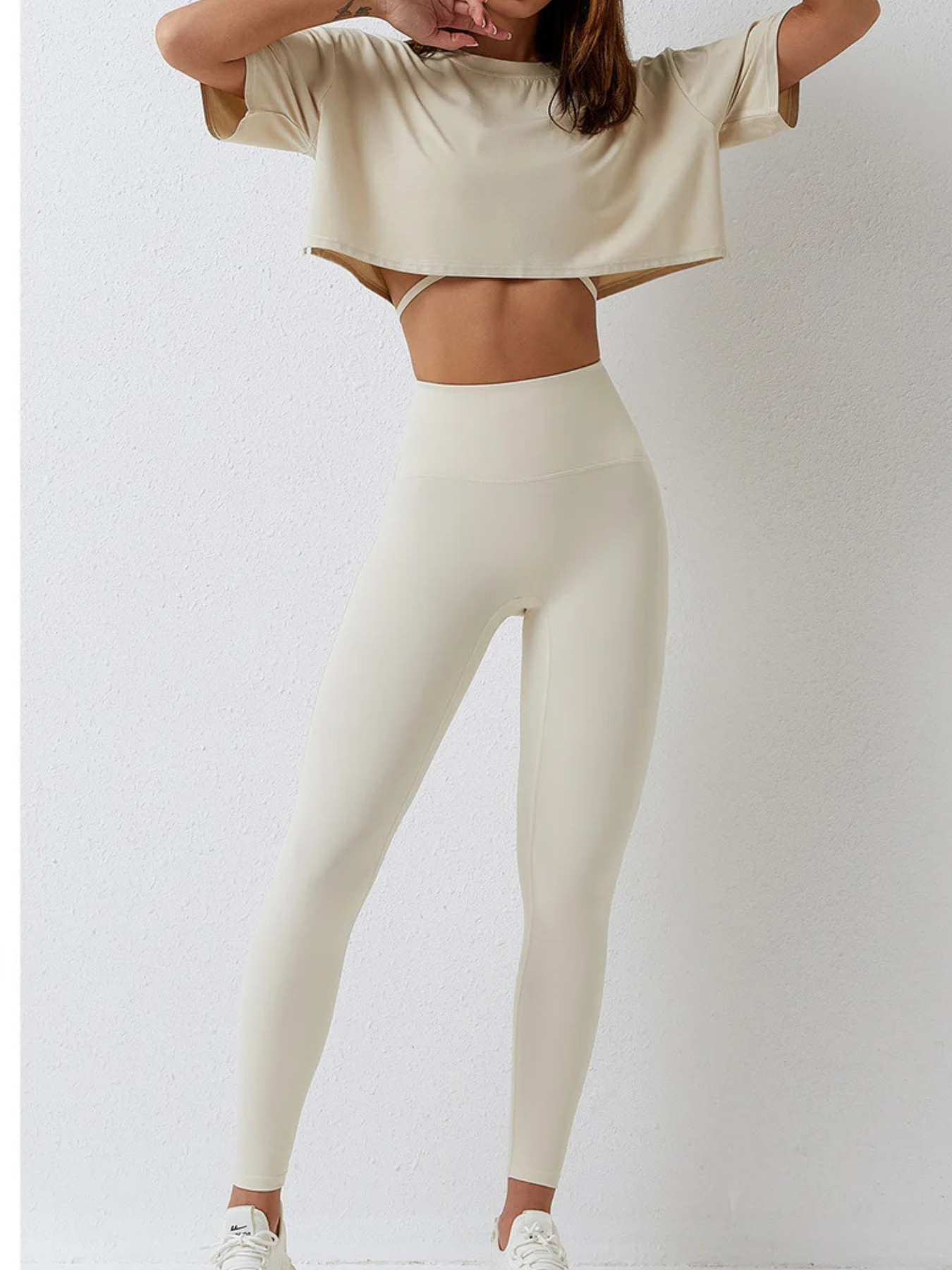 Cropped Casual Move